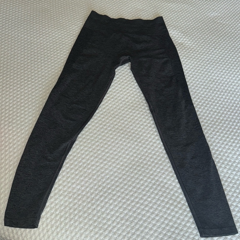 Alphalete Amplify Leggings.